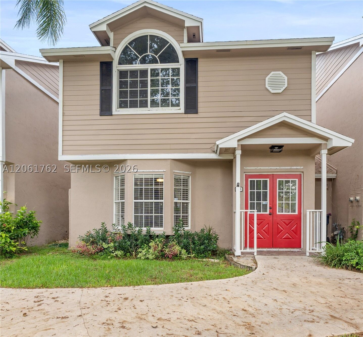 Property Photo: 12201 SW 148th St 201 FL 33186