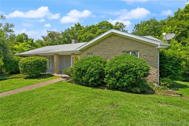 Property Photo:  367 Roosevelt Drive  IN 47137 