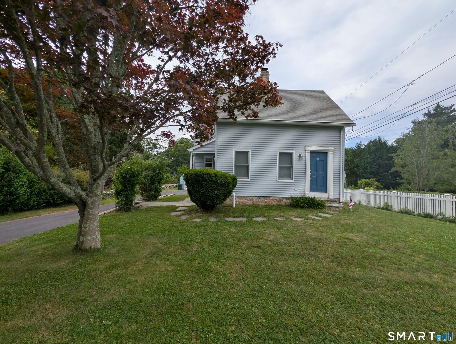 Property Photo:  10 Shore Road  CT 06385 