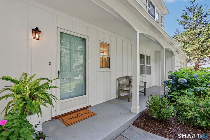 Property Photo:  19 Vineyard Lane  CT 06880 