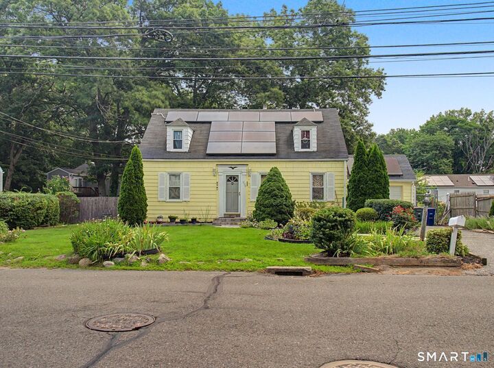 Property Photo:  142 Travis Drive  CT 06606 