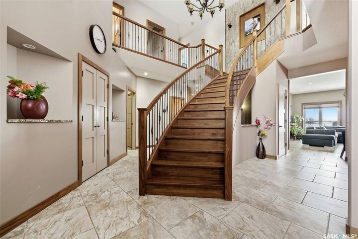 Property Photo: 7502 Lilac Place SK S4Y 0B3