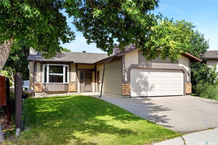 Property Photo:  1054 Bayda Crescent  SK S4N 6Y6 