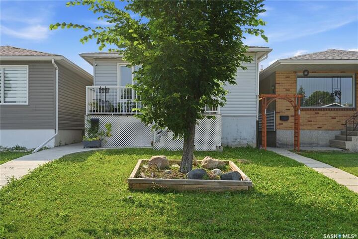 Property Photo:  2232 McAra Street  SK S4N 2W1 