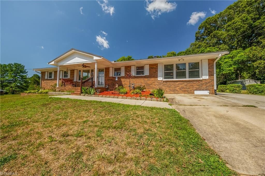 Property Photo: 3902 Old Lexington Road NC 27107