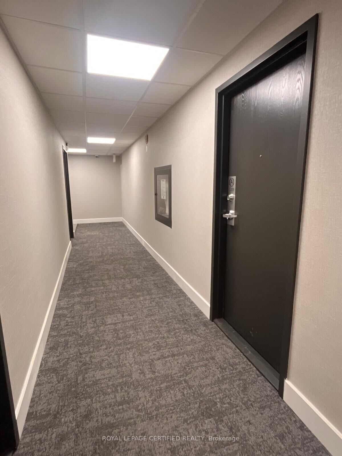 Property Photo: 2929 Aquitaine Avenue 1209 ON L5N 2C7