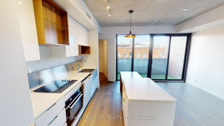 Property Photo: 383 Sorauren Avenue 310 ON M6R 0A4