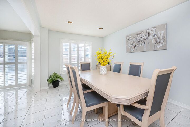 Property Photo:  29 Autumn Oak Court  ON L7E 1X6 