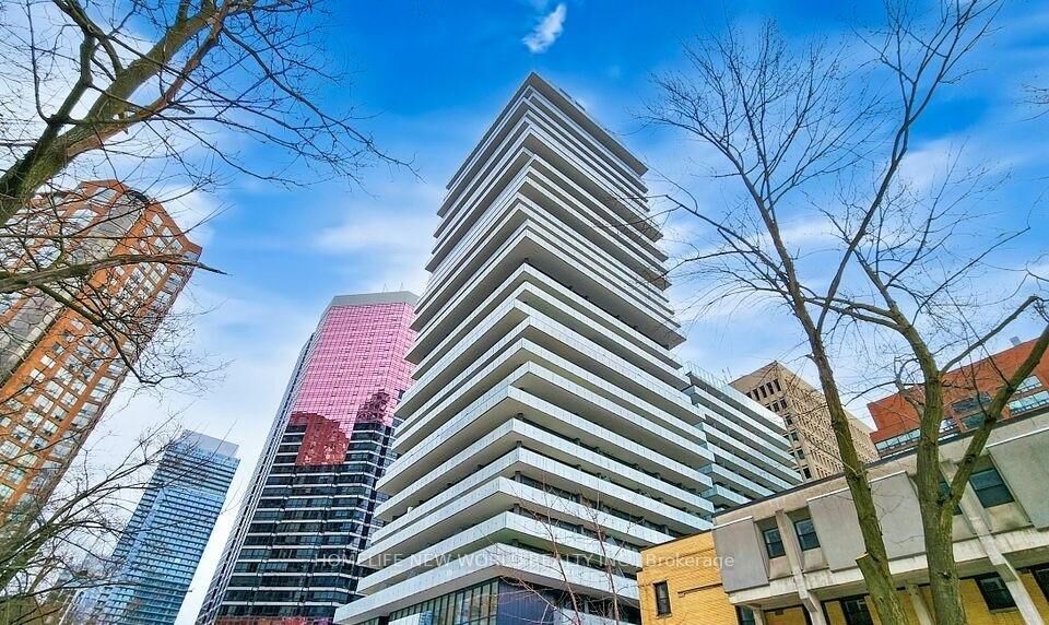 Property Photo:  57 St Joseph Street 2806  ON M5S 0C5 