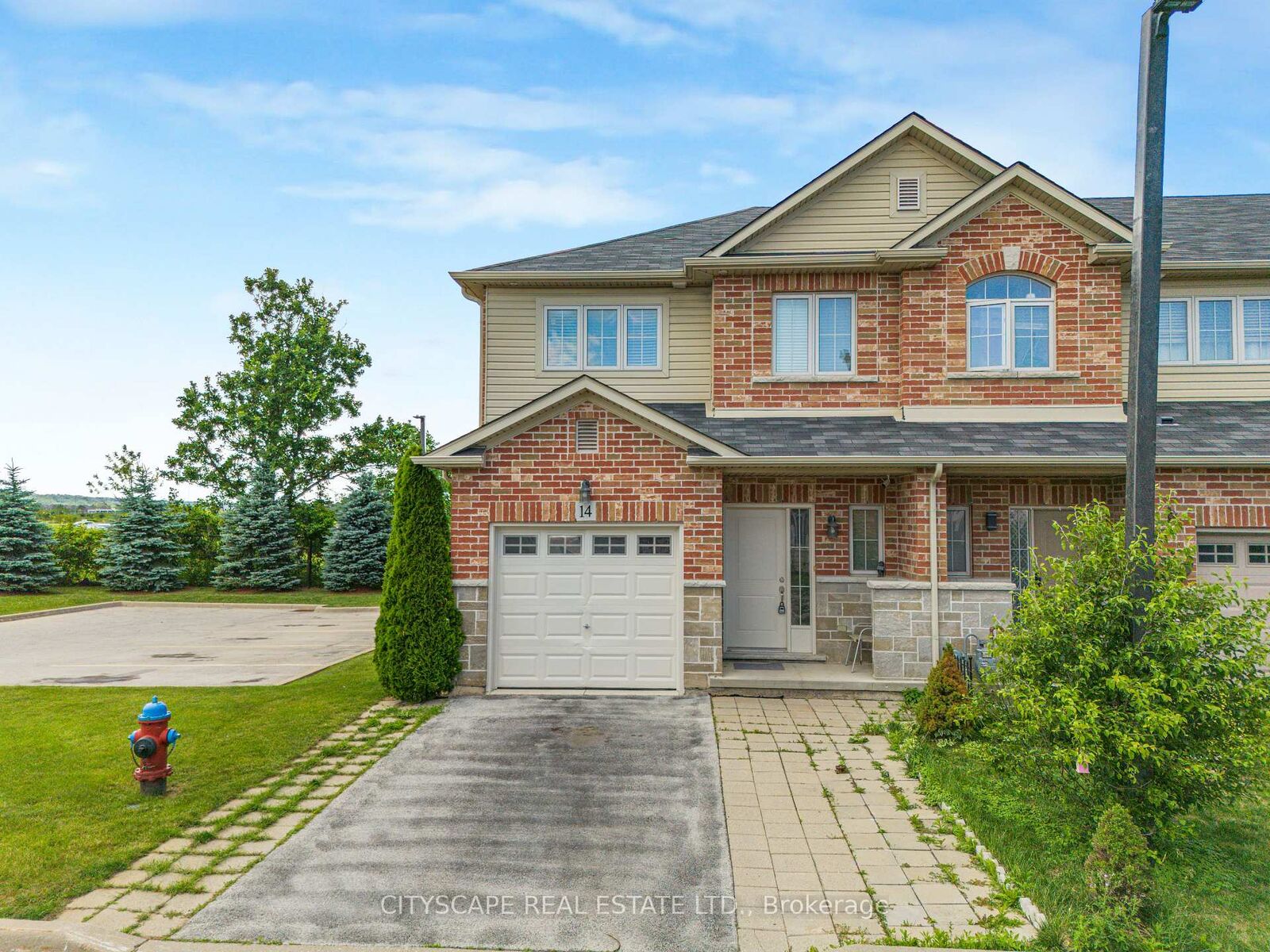 Property Photo:  14 Redcedar Crescent  ON L8E 0G3 