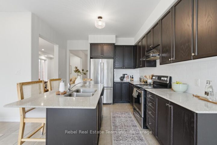 Property Photo:  1849 Silverstone Crescent  ON L1K 0T2 