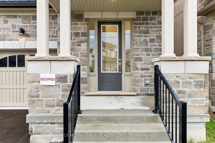 Property Photo: 247 Flood Avenue ON L1B 0W5