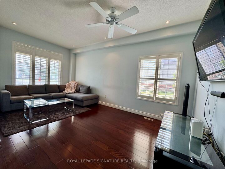 Property Photo:  41 Yale Lane  ON L6B 1G8 