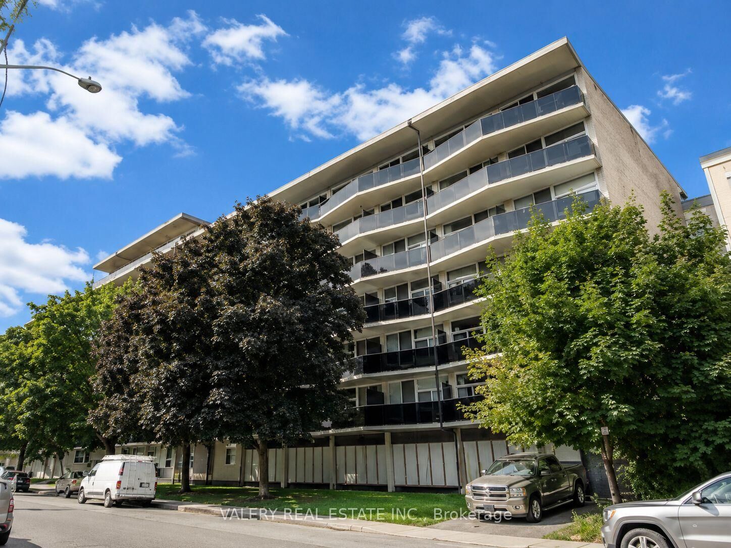 Property Photo:  324 Cambridge Street 504  ON K1R 7B5 