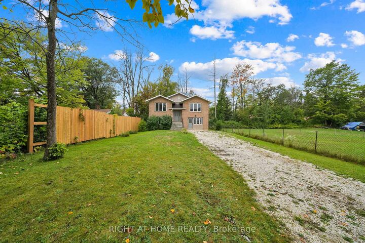 Property Photo:  138 45th Street N  ON L9Z 1Z2 