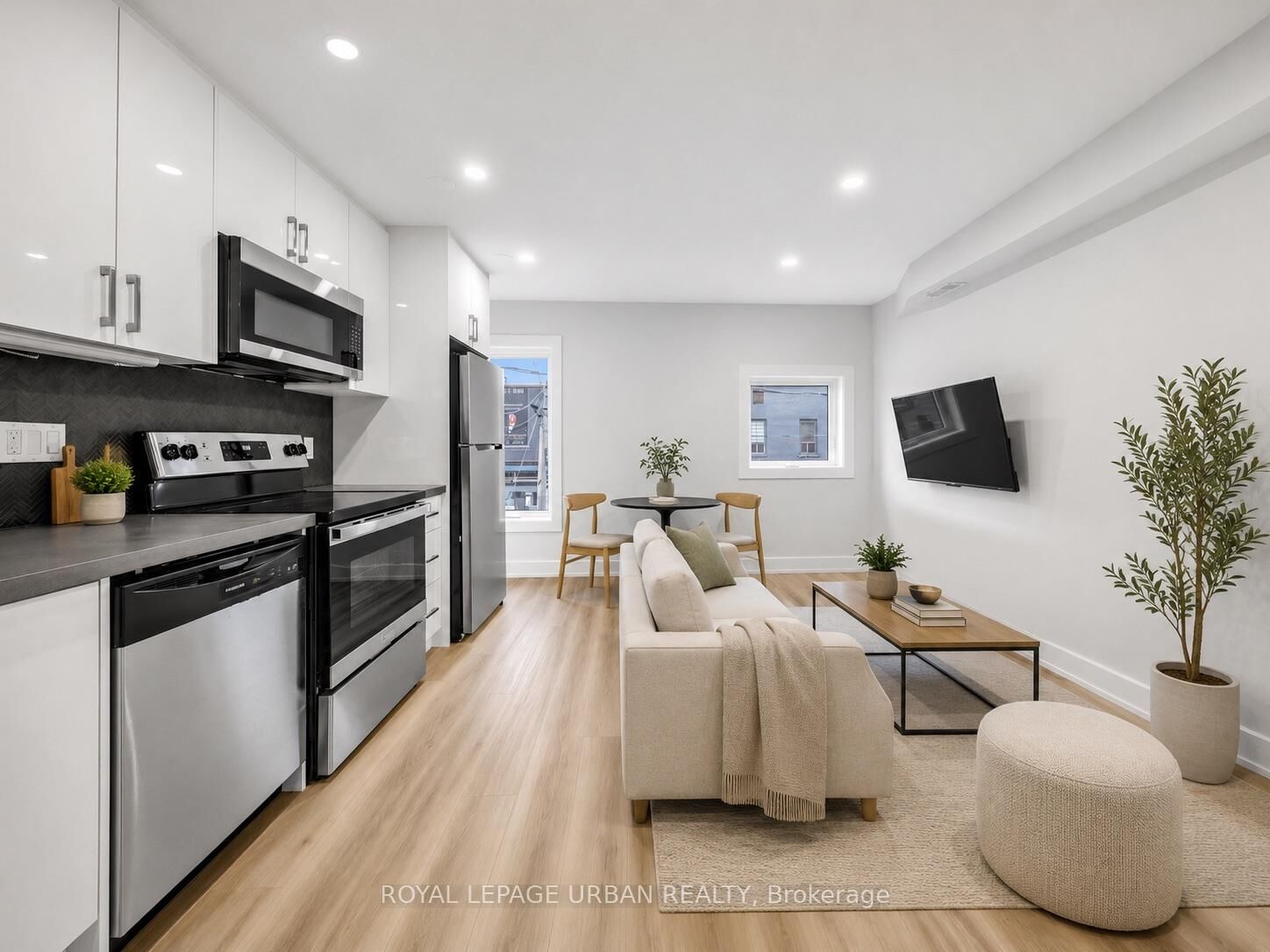 Property Photo:  851 Danforth Avenue B  ON M4J 1L2 