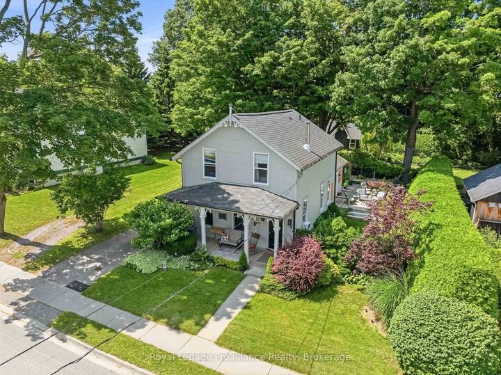 Property Photo: 52 Bramley Street S ON L1A 3K2