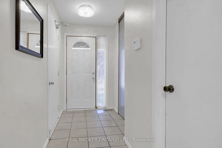 Property Photo:  88 Clarkson Crescent 65  ON K2L 3E2 