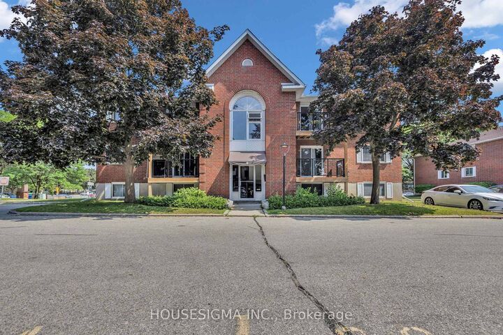 Property Photo:  565 Greenfield Avenue 606  ON N2C 2P4 