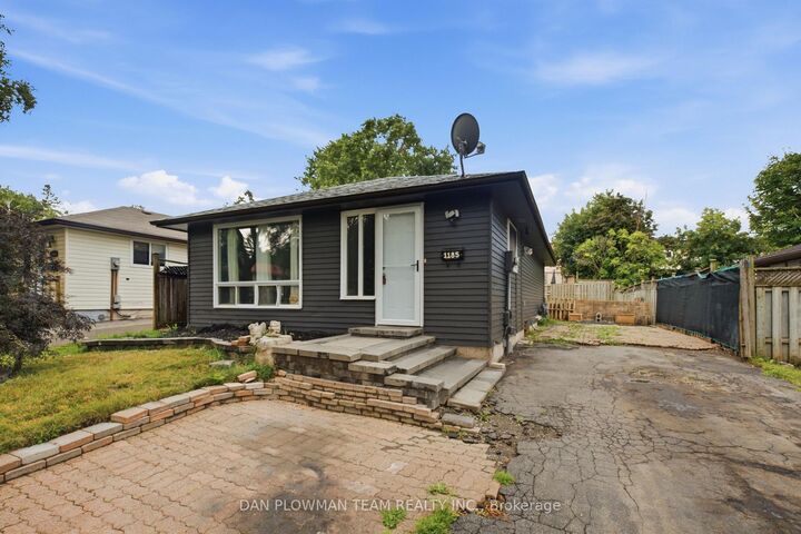Property Photo:  1185 Norman Court  ON L1H 7X2 