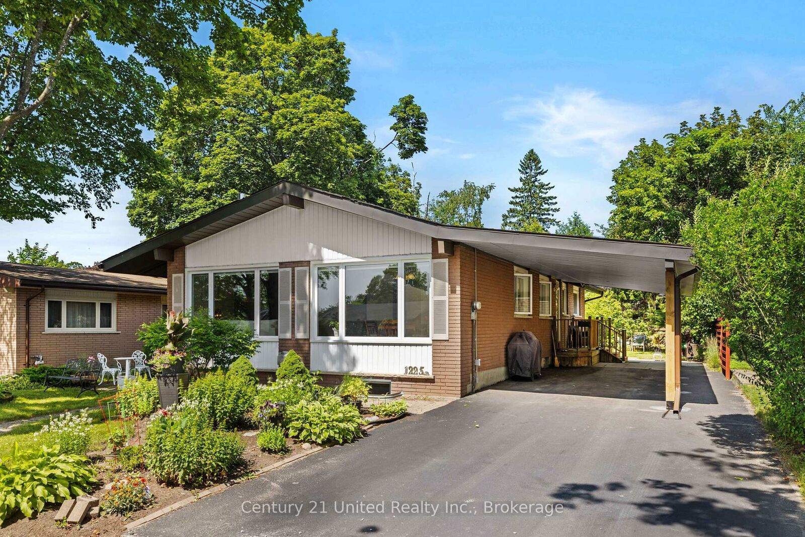 Property Photo:  1225 Milburn Street  ON K9H 6P3 