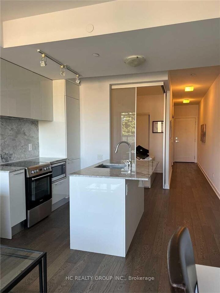 Property Photo:  57 St Joseph Street 413  ON M5S 0C5 