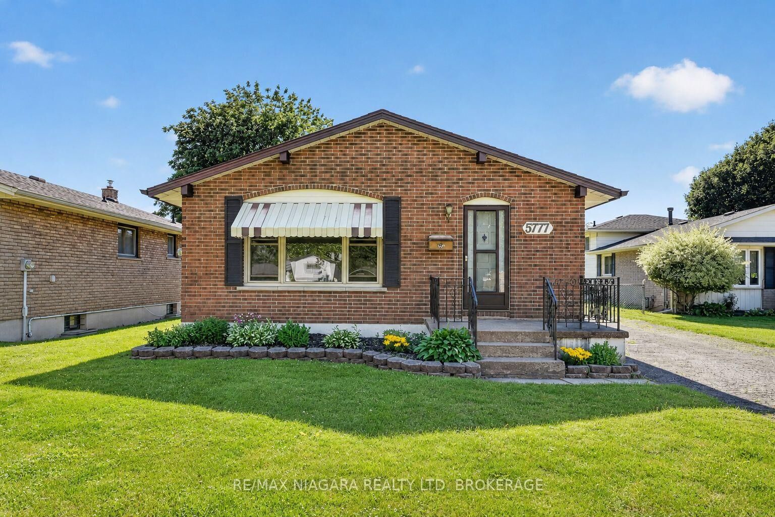 Property Photo:  5777 Sunnylea Crescent  ON L2G 2S1 