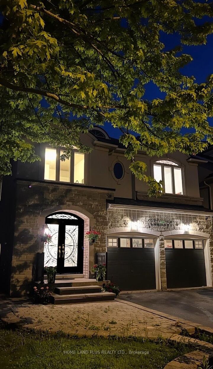 Property Photo: 48 Langhorst Crescent ON L4E 0A9