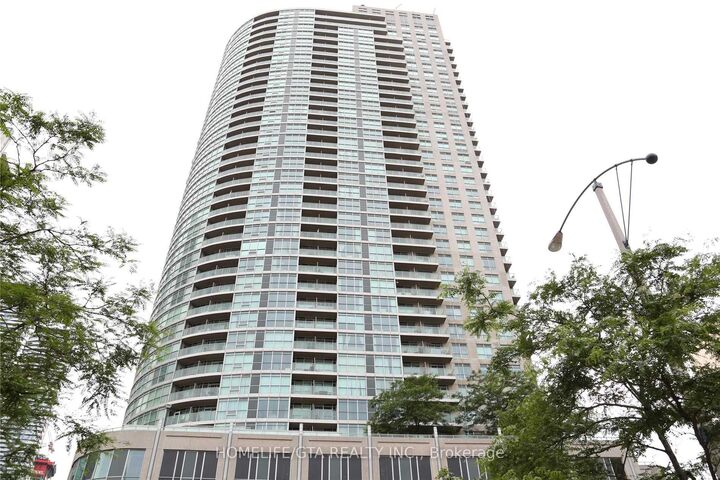 18 Yonge Street 1114 — photo 1
