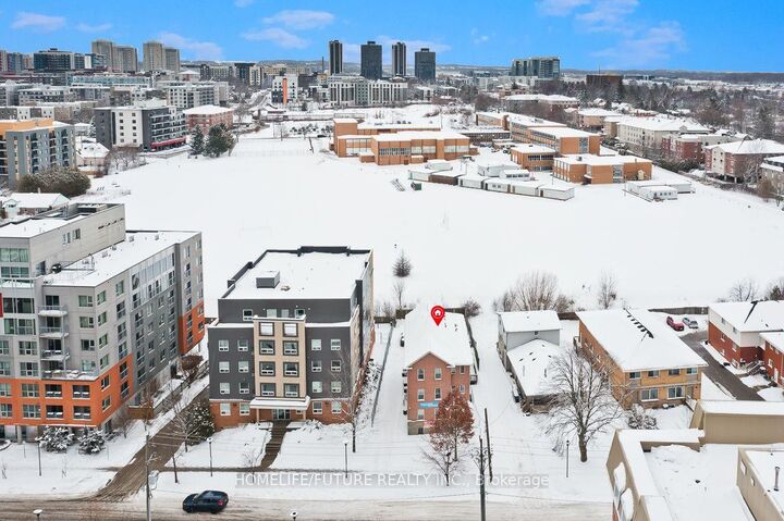 Property Photo:  327 Spruce Street A  ON N2L 3M6 