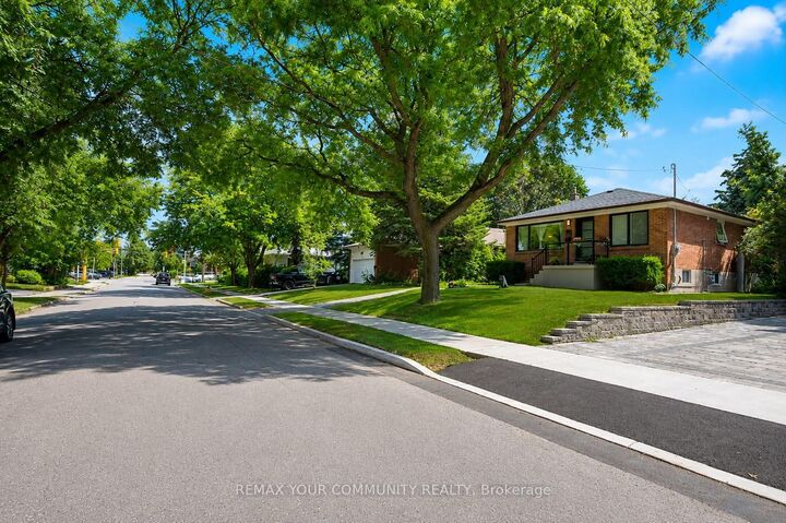 Property Photo: 71 Centre Avenue Main Floor ON M2M 2L4