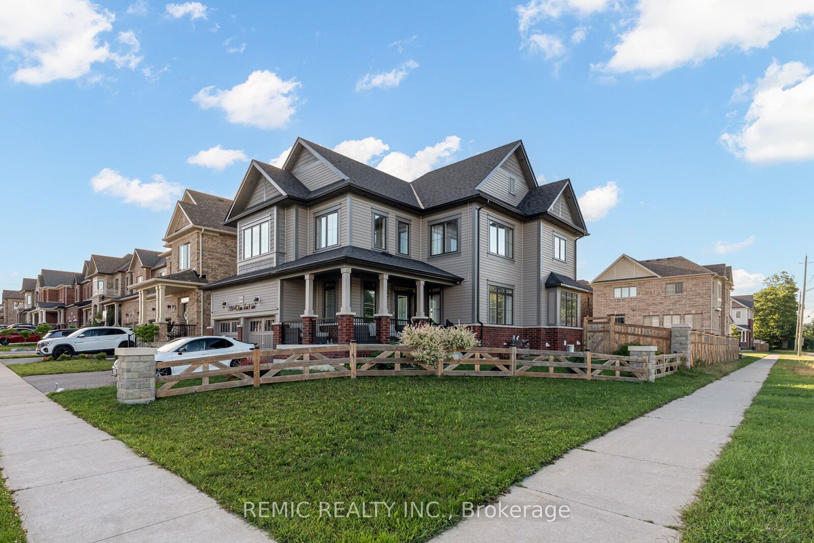 Property Photo:  234 William Fair Drive  ON L1C 4A6 