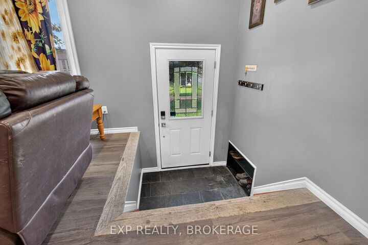 Property Photo: 59 Fairfield Boulevard ON K7N 1L3