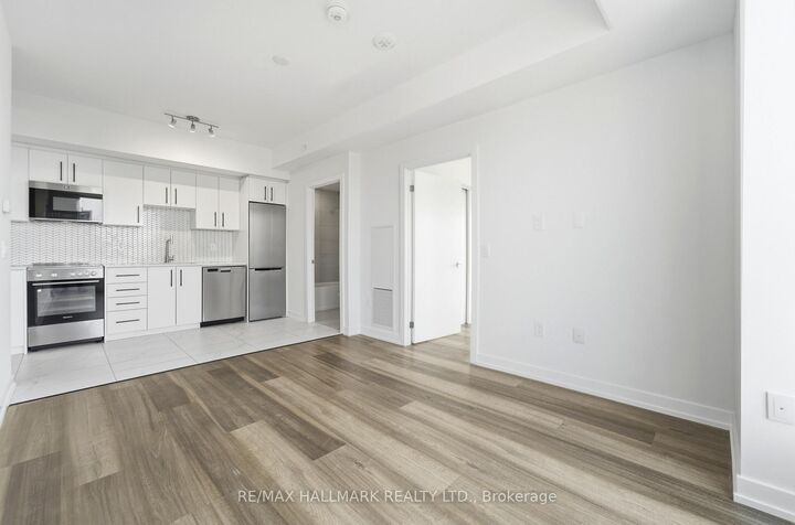 Property Photo:  5 Wellington Street S 1406  ON N2G 0E3 