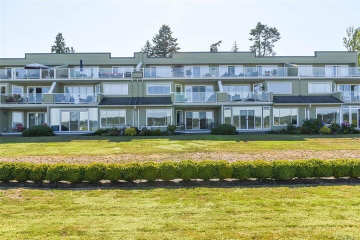 Property Photo: 2970 Cliffe Ave #104 BC V9N 2L7
