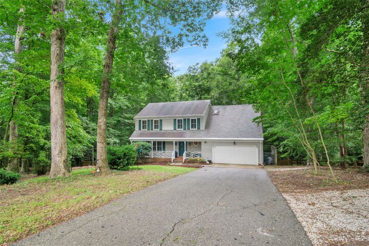Property Photo: 2800 Starling Drive VA 23185