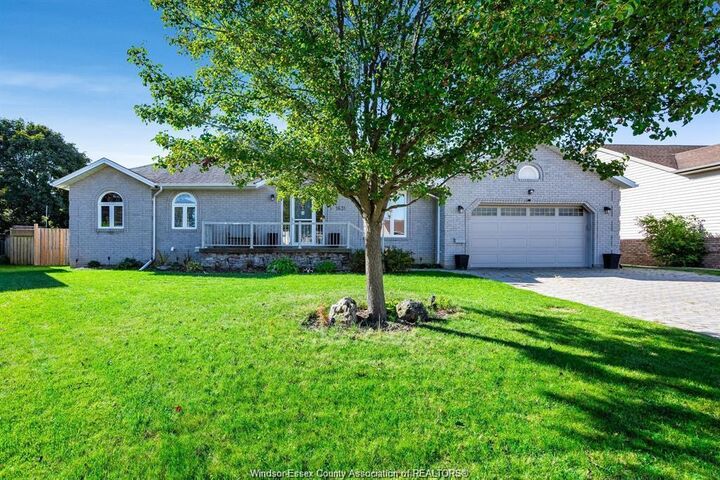 1631 Cherrywood Drive — photo 1