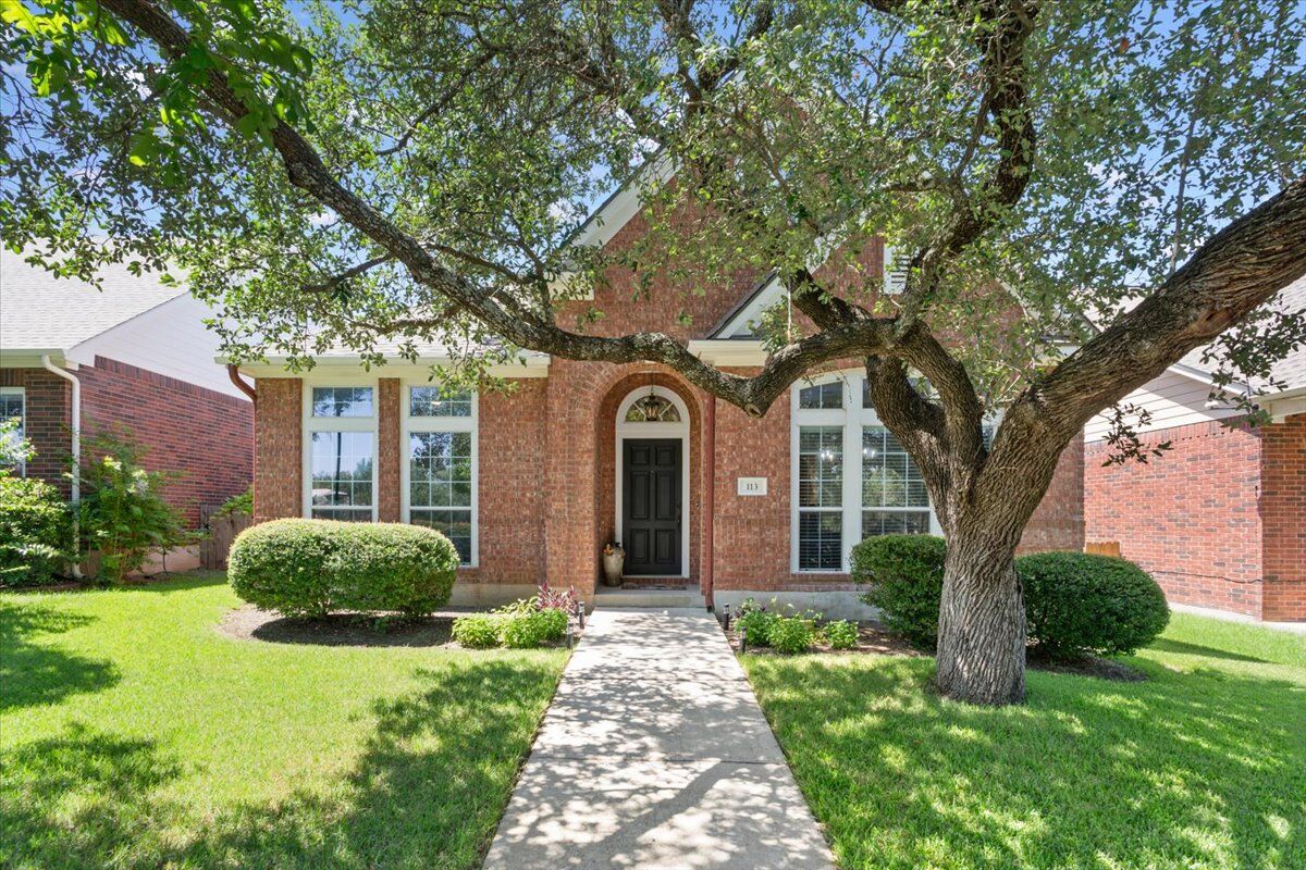 Property Photo: 113 Village Park Drive TX 78633