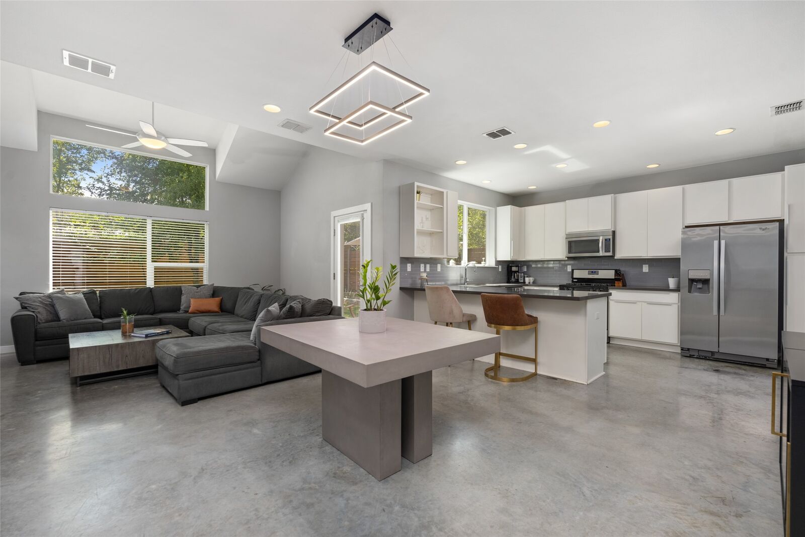 Property Photo:  301 W. Stassney Lane #12  TX 78745 