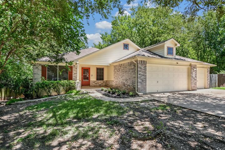 Property Photo: 413 Patton Cove TX 78602