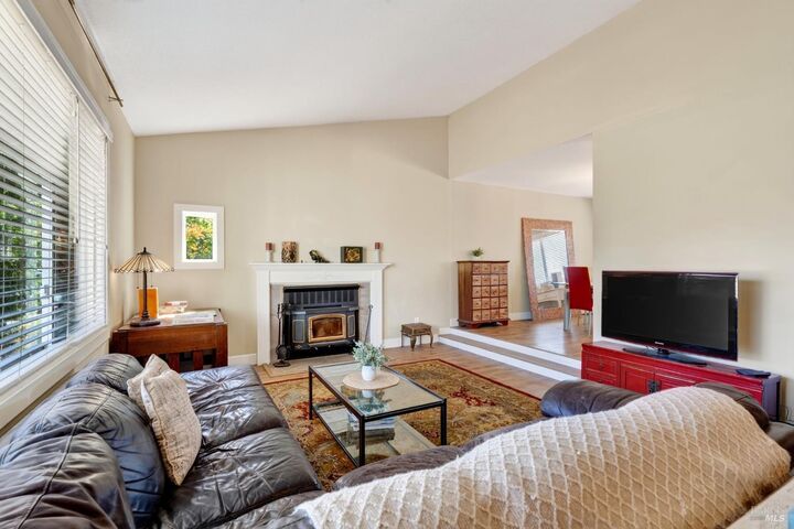 Property Photo: 2226 Pimlico Way CA 95401