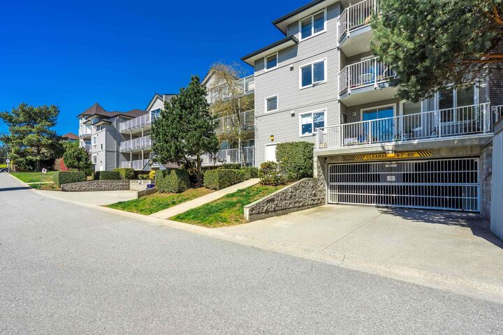 Property Photo:  33669 2nd Avenue 203  BC V2V 6Z4 