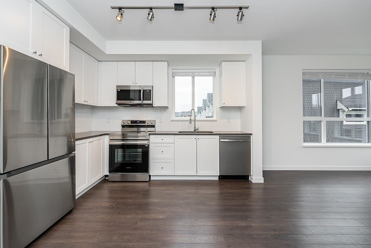 Property Photo: 15738 85 Avenue 214 BC V4N 6Y1