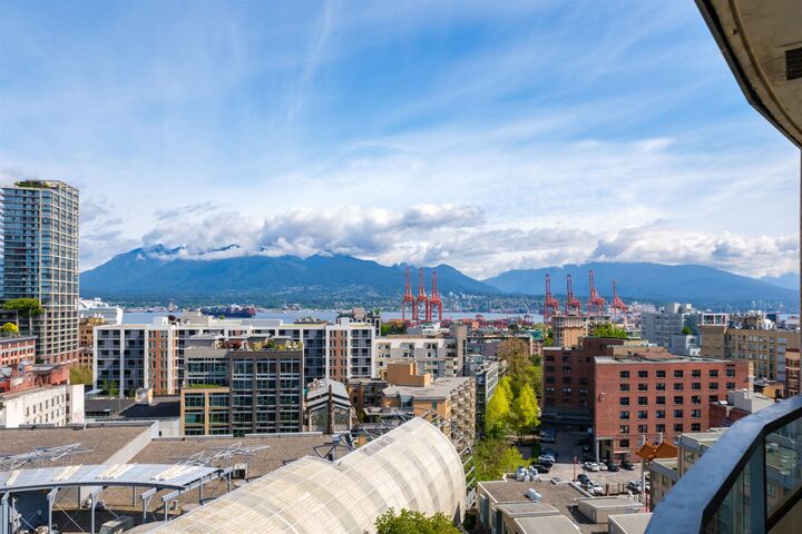 Property Photo: 63 Keefer Place 1703 BC V6B 6N6