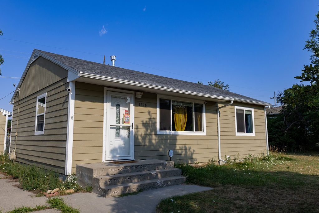 Property Photo: 2316 Meadowood Street MT 59102
