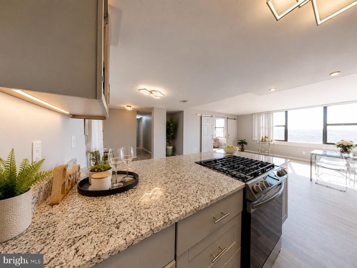 Property Photo:  4600 Duke Street 1624  VA 22304 