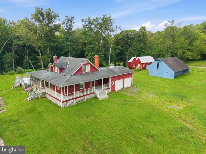 Property Photo: 11201 Stuart Mill Road VA 22124