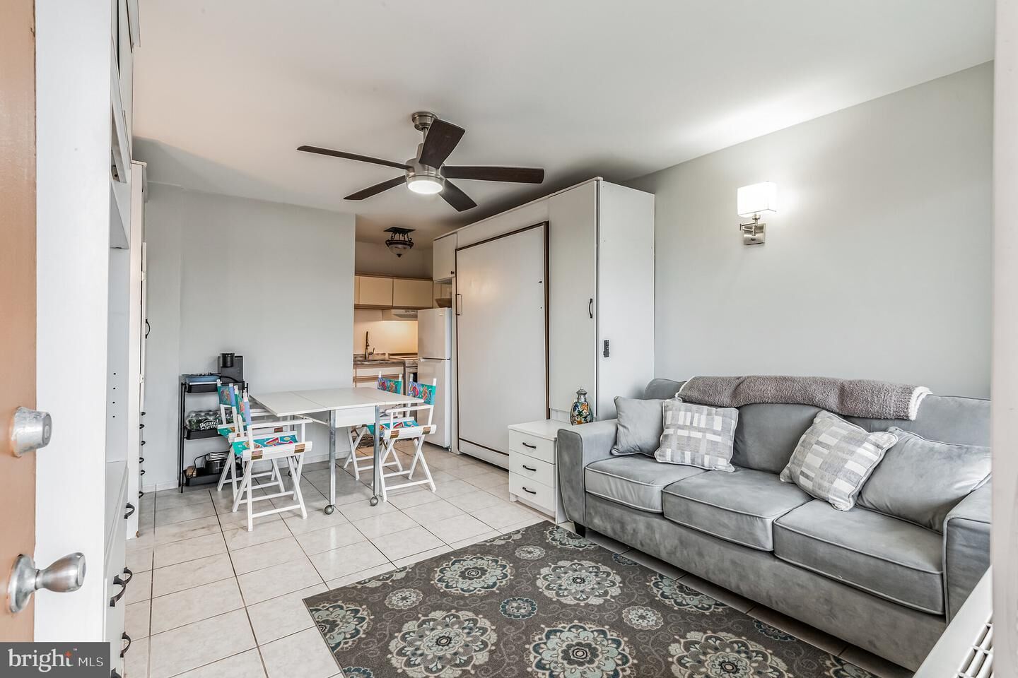 Property Photo:  108 S Montpelier Avenue 222  NJ 08401 