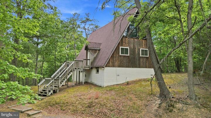 Property Photo: 863 Lee Road VA 22810