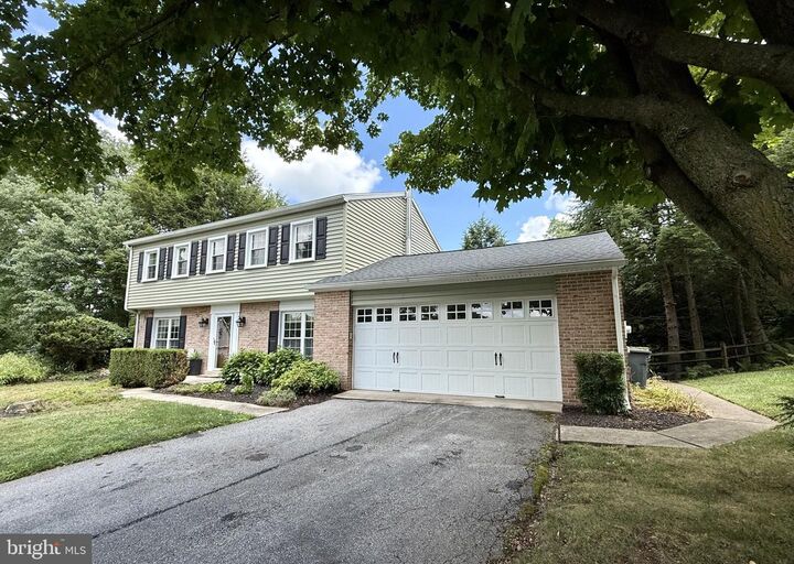 Property Photo:  7 Sandy Way  PA 19607 